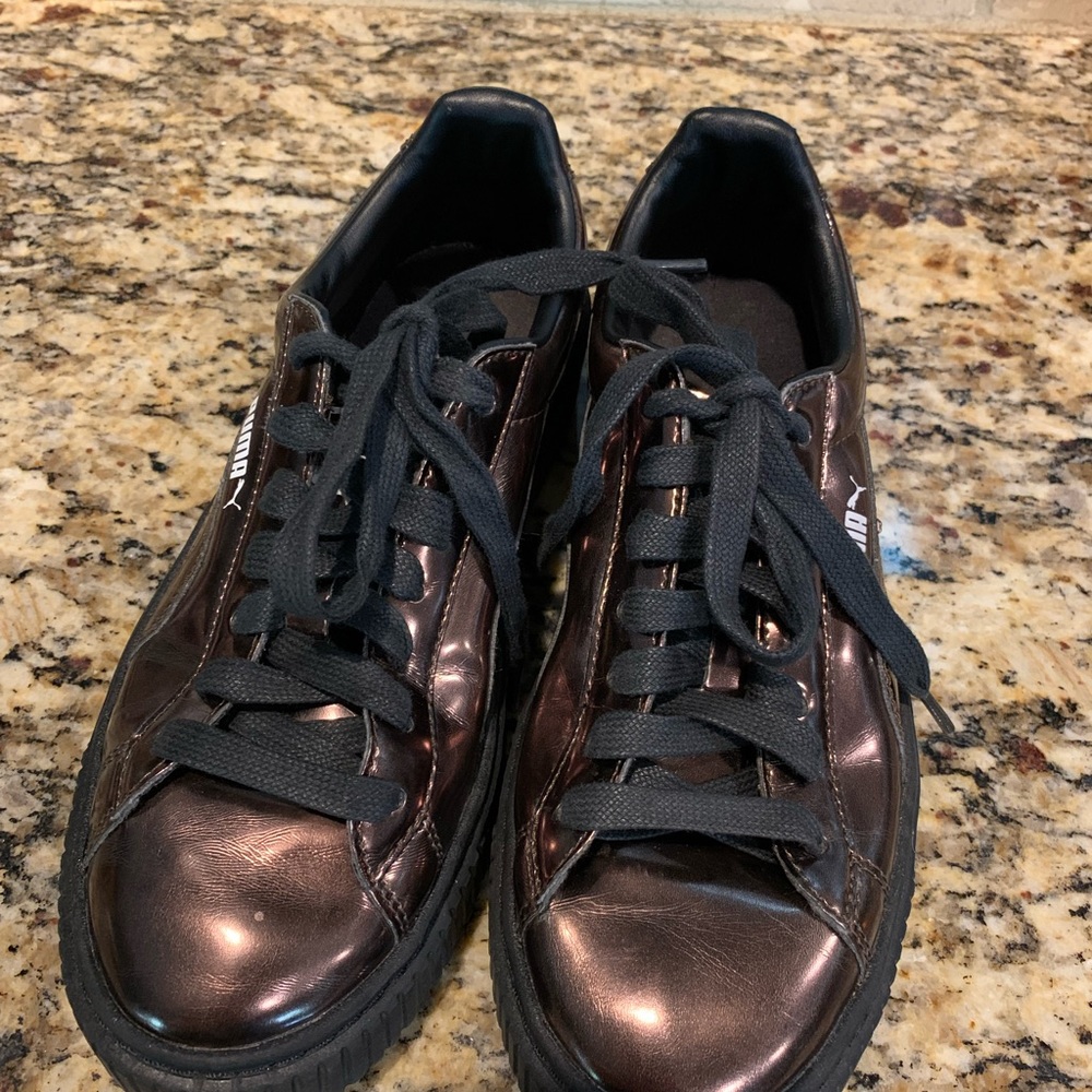 Womens Puma Bronze Metallic Sneakers 6 1/2